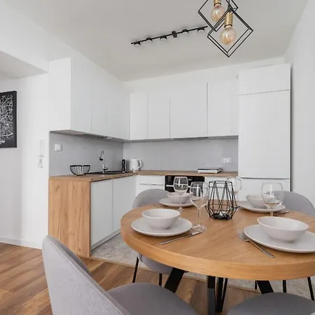 Apartment Kazimierz Elegant With Terrace Near Main Square By Renters Krakow